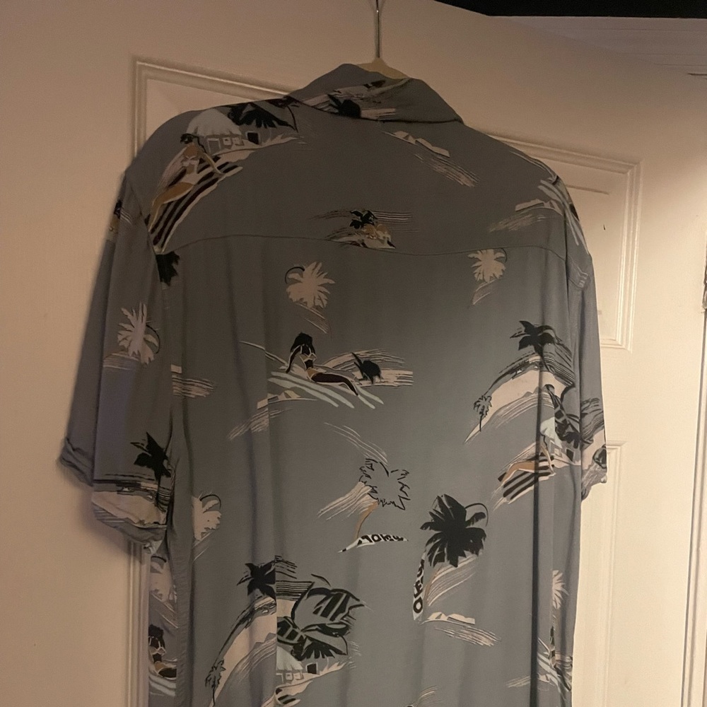 Paige Landon like new large viscos shirt